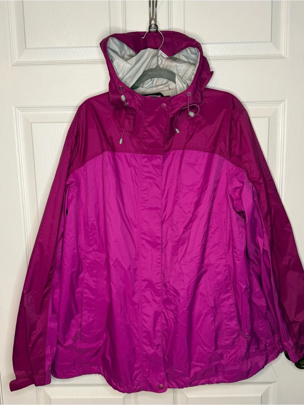 L.L.Bean women's Raincoat Jacket Shell - fuchsia and Pink Size 2X EUC - Like New - Picture 1 of 7